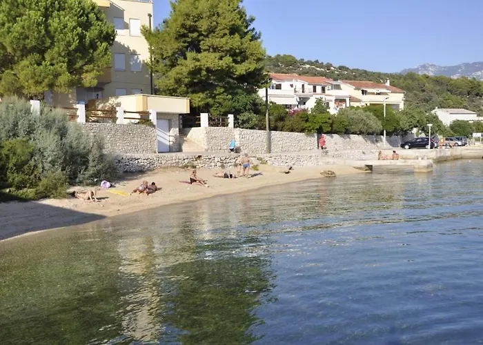 In Barbat With Sea View, Balcony, Air Conditioning 660-5 Daire Barbat na Rabu