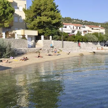 In Barbat With Sea View, Balcony, Air Conditioning 660-5 Appartement Barbat na Rabu