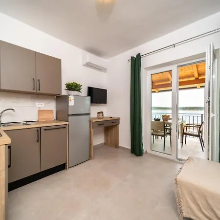 In Barbat With Sea View, Balcony, Air Conditioning 660-5 Appartement