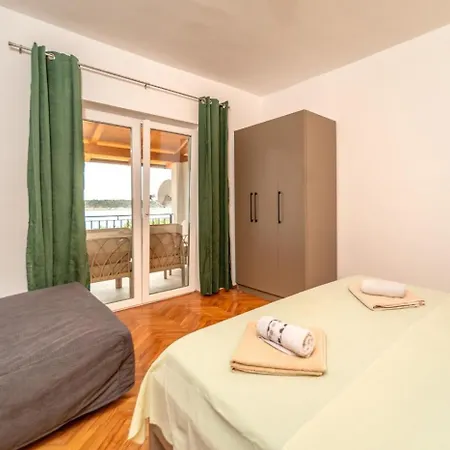 In Barbat With Sea View, Balcony, Air Conditioning 660-5 Appartement *