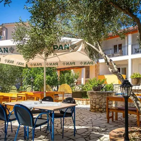 Appartement In Barbat With Sea View, Balcony, Air Conditioning 660-5